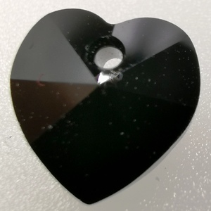 10mm Swarovski heart Jet